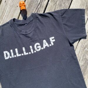 90s DILLIGAF shirt sz L